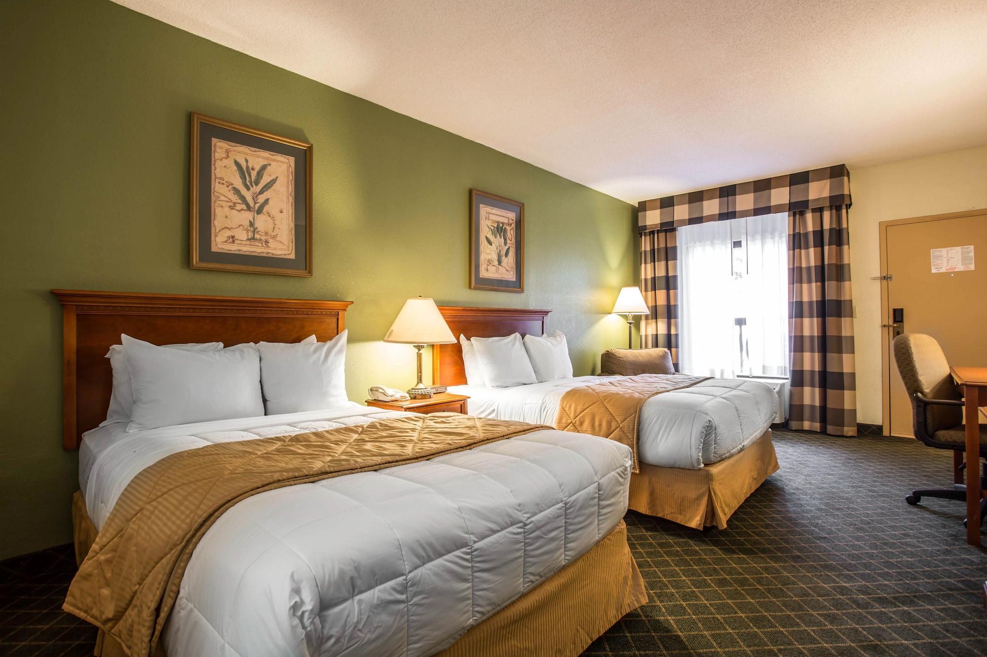 Clarion Inn & Suites Aiken South Экстерьер фото