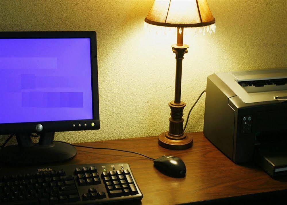 Clarion Inn & Suites Aiken South Экстерьер фото